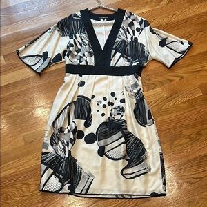 Lida Baday Silk art to wear short sleeve Black and Cream Women's Dress size 12